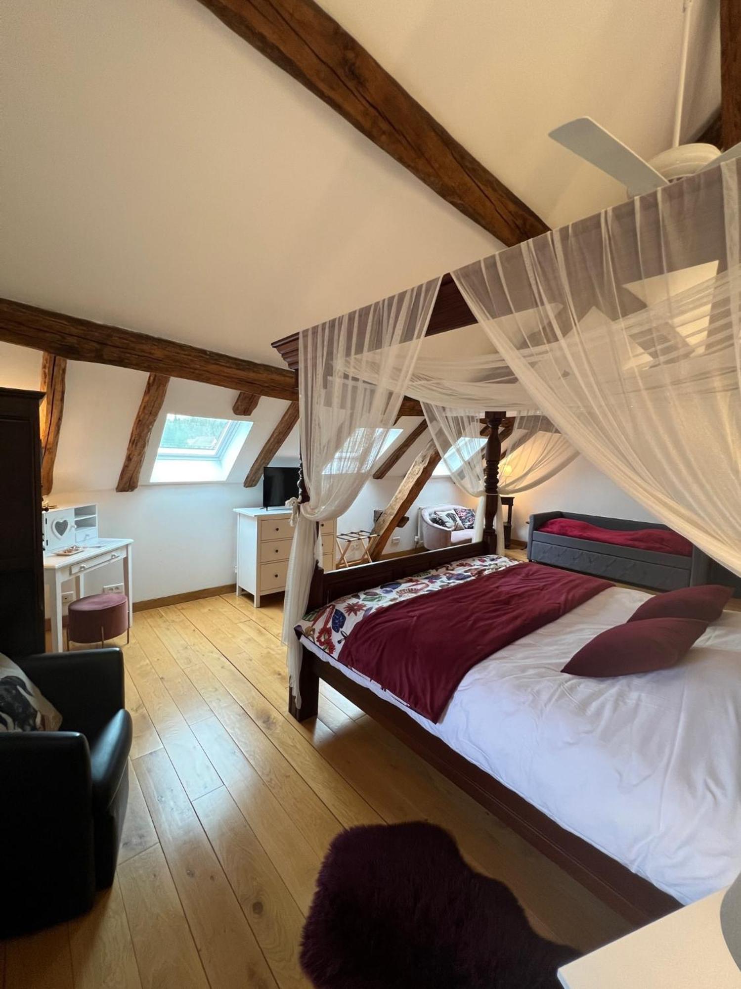 Bed and Breakfast Le Prieure De Buffon Habitación foto