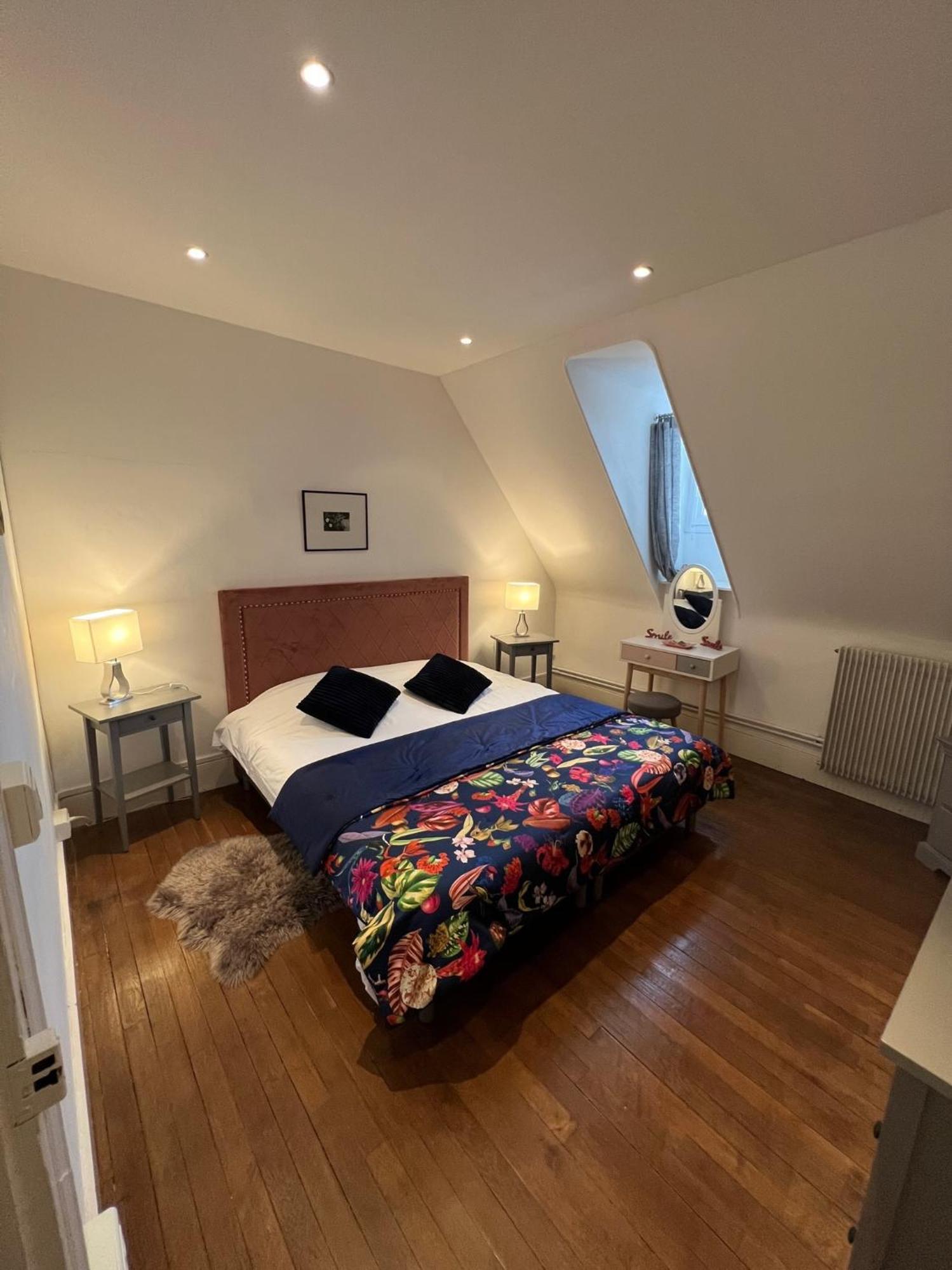 Bed and Breakfast Le Prieure De Buffon Habitación foto